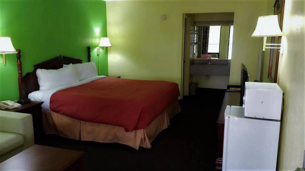 Executive Inn 스코츠빌 외부 사진